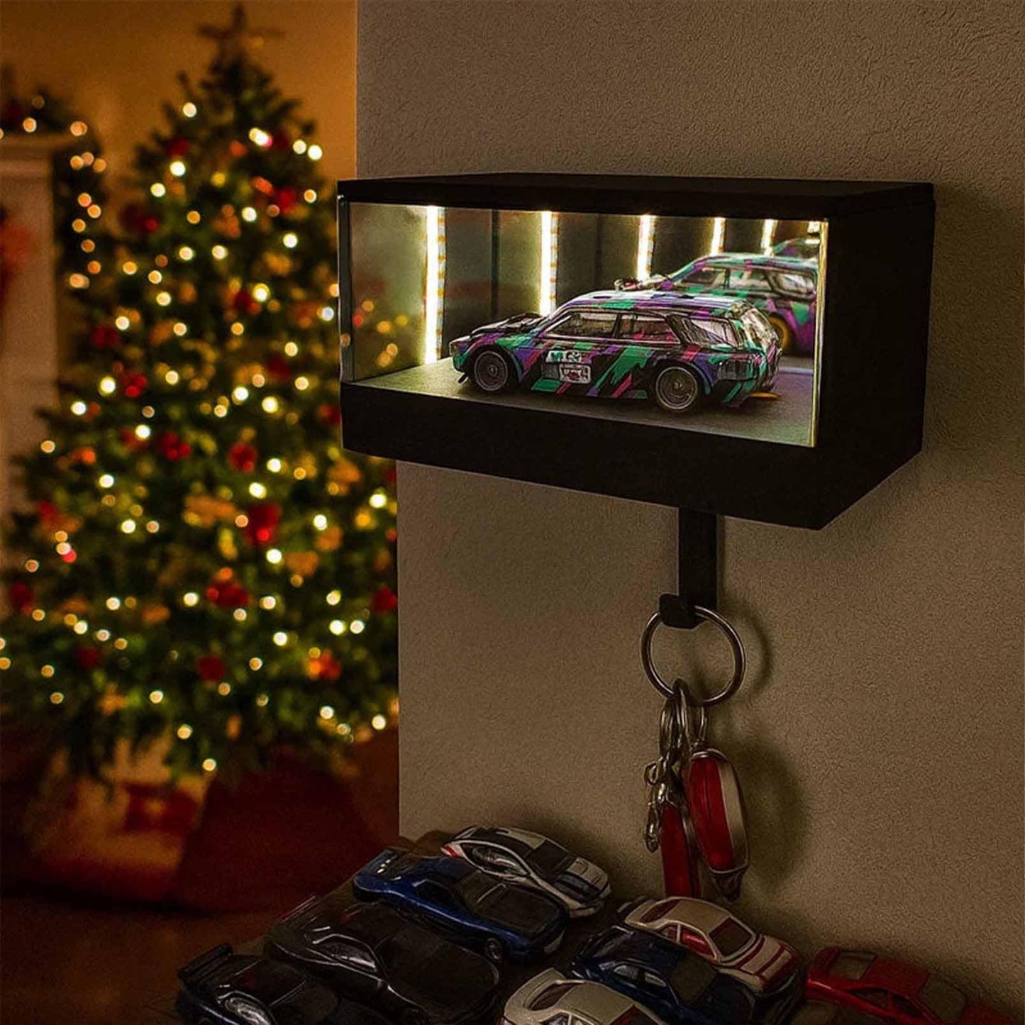 CarVault - Infinity Garage Keychain - Infinity Mirror LED Lamp Display Case Garage Key Holder - Automotive Decor - Display Enclosure - Fun Gift for Boyfriend & Car Fans